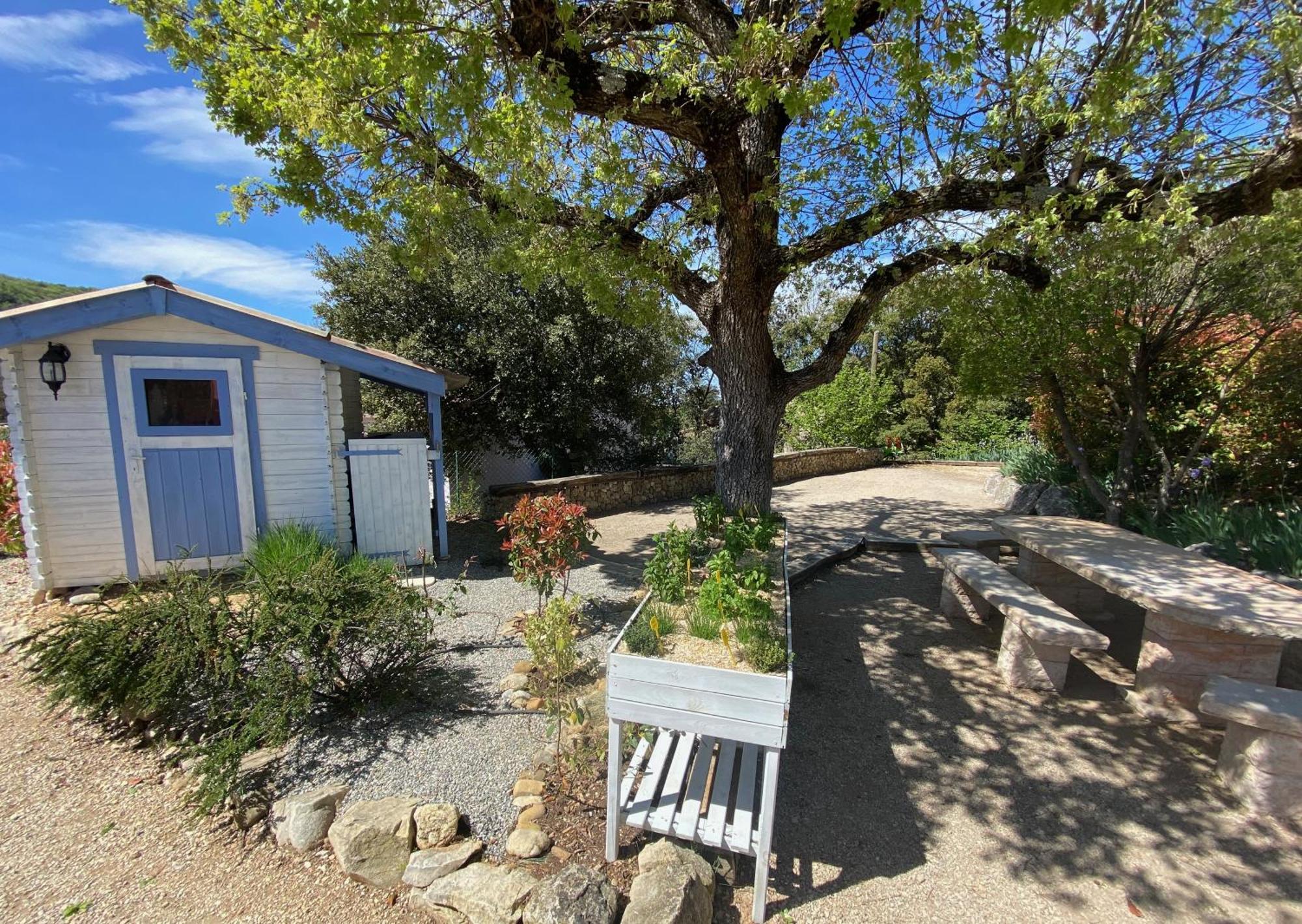 Le Petit Paradis Provencal