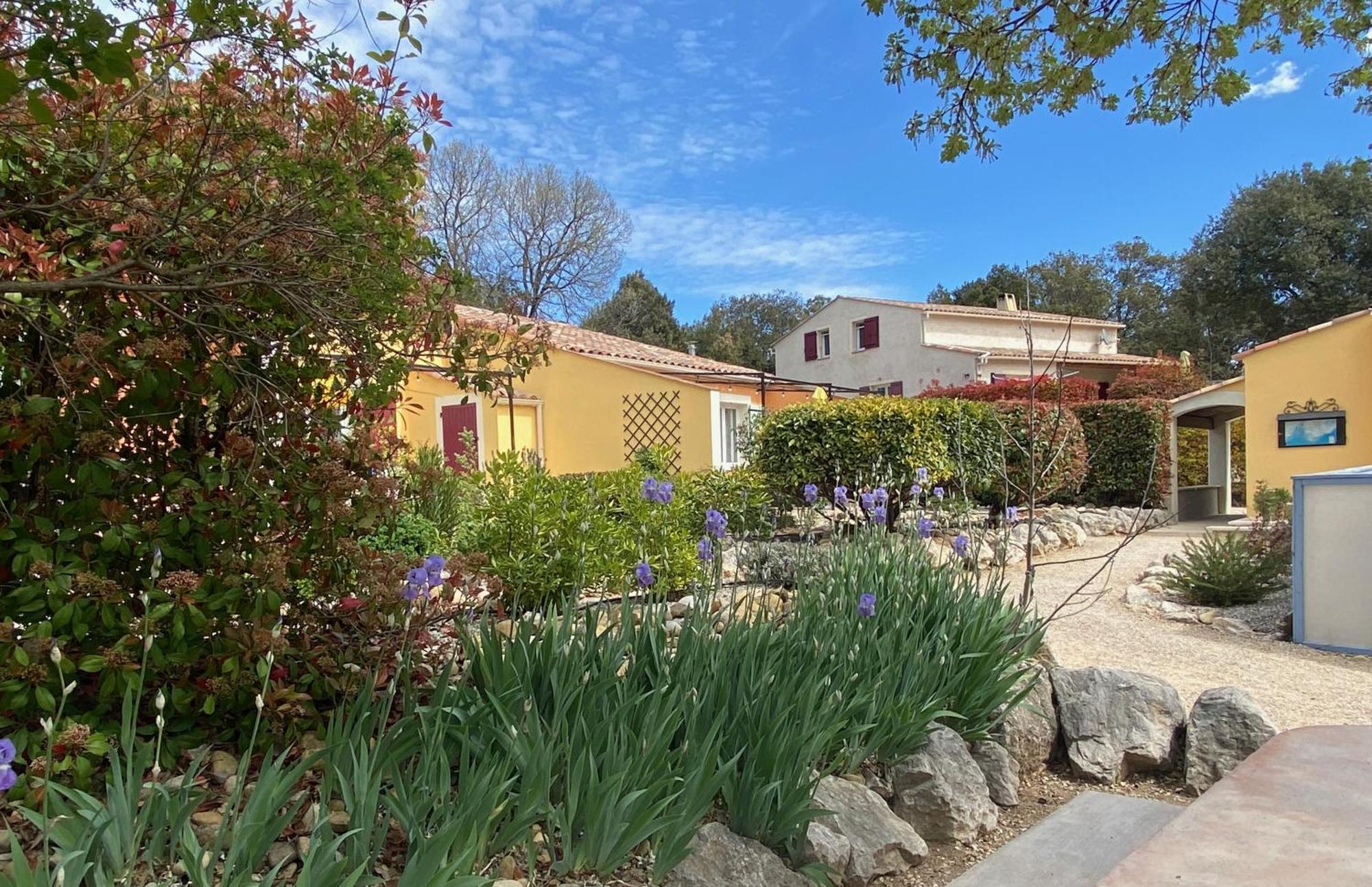 Le Petit Paradis Provencal Apartment